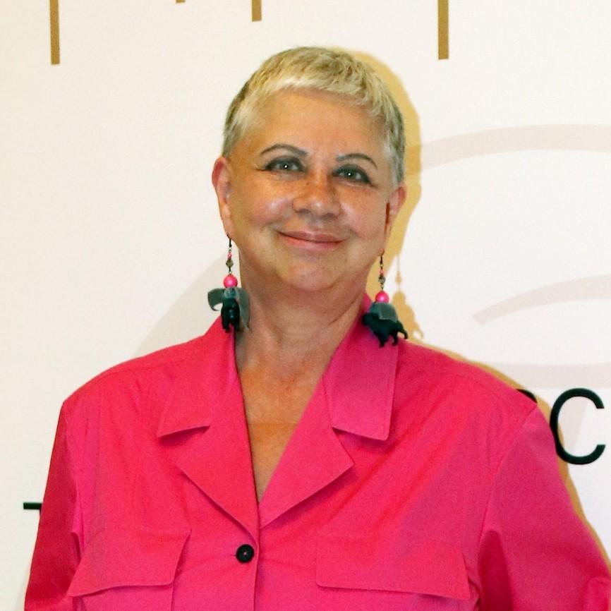 Сестра Михаила Ефремова: «Пила водку, как воду, с утра до вечера. Для меня это был укол обезболивающего»