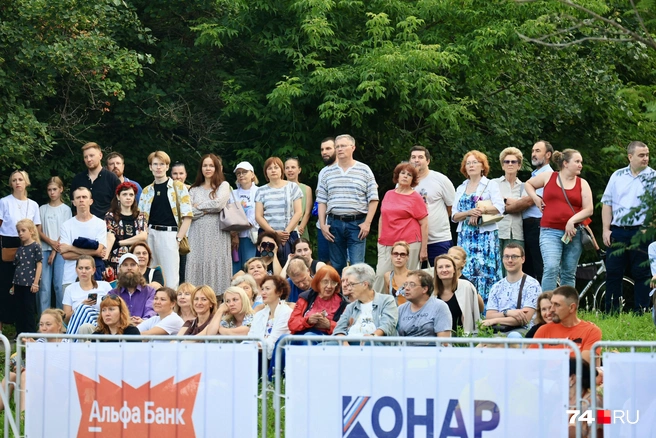 Видно и особенно слышно с такой позиции вполне неплохо | Источник: Михаил Шилкин