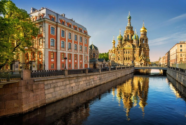 Какая экскурсия по Петербургу — самая лучшая? Решать вам! | Источник: yulenochekk / iStock