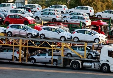 Импорт легковых автомобилей в РФ сократился вдвое | ya62.ru