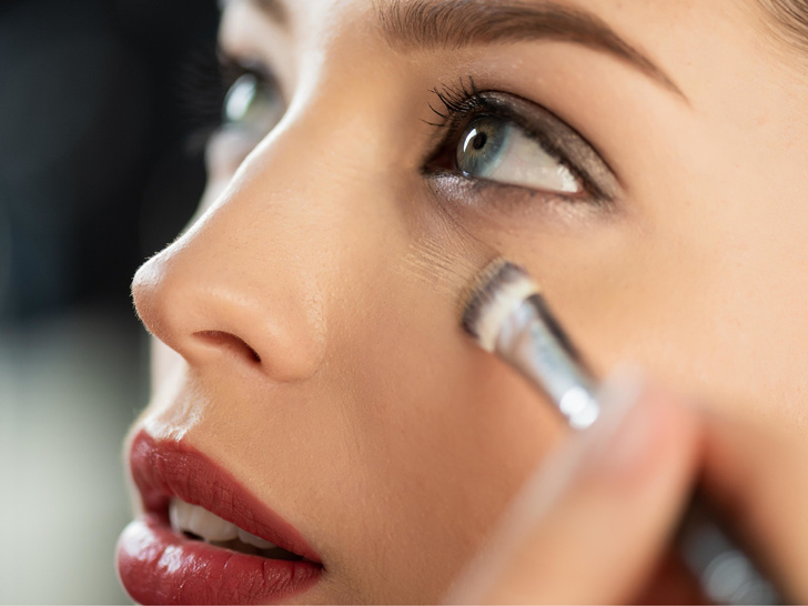 Портят вашу красоту: 5 ошибок летнего макияжа, которые вредят здоровью кожи