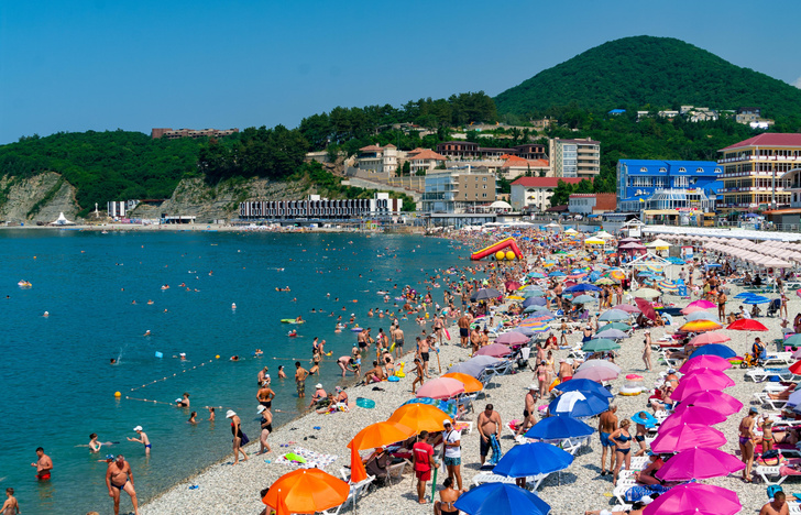 «Море грязное, ротавирус, еда столовская»: что думают россияне о главных недостатках курортов Черного моря