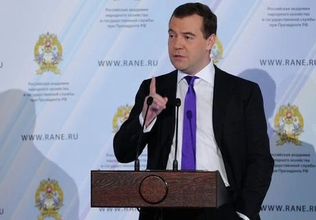 Медведев призвал готовиться к «худшему сценарию» в экономике | ya62.ru