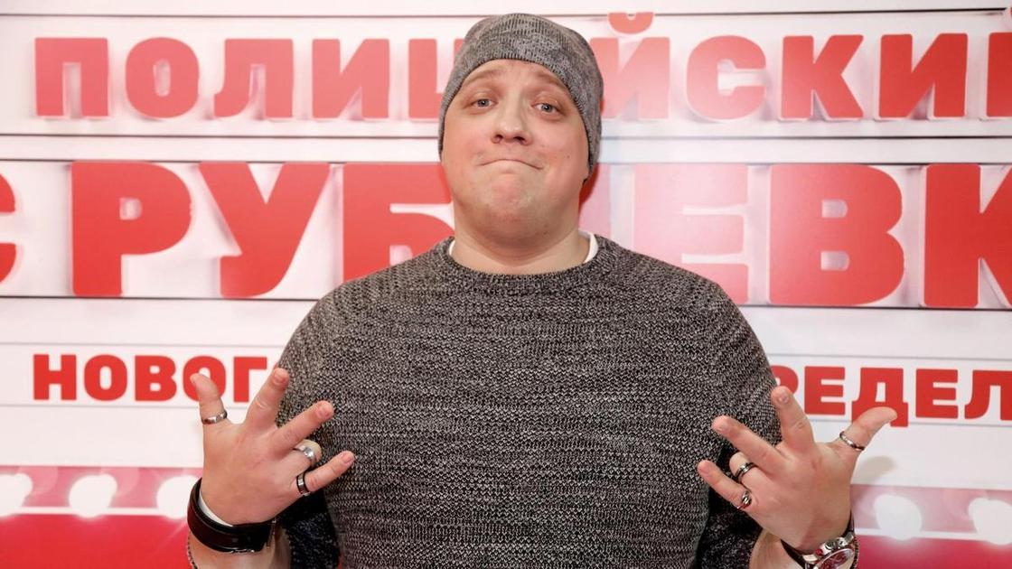 Звезда «Полицейского с Рублевки» Роман Попов в тяжелом состоянии из-за рака: «Врачи не могут ничего»