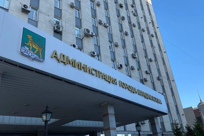 Власти Владивостока обсудят мегапроект с небоскрёбом у путепровода