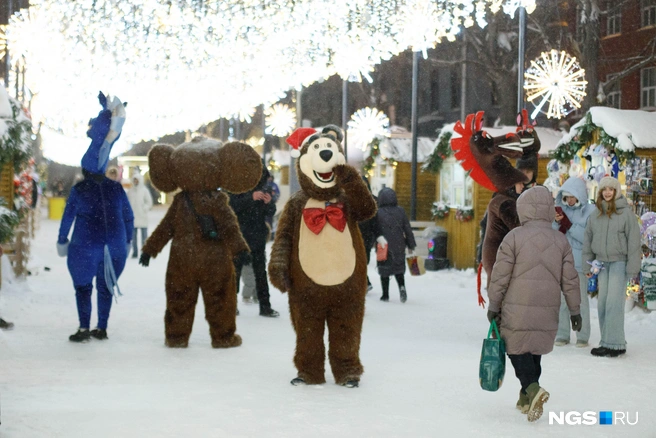 Компанию коням составляют и другие любимцы детей | Источник: Андрей Бортко / NGS.RU