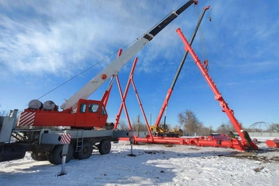 Сборка колеса обозрения «Красное солнце» в Волгограде