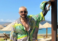 Короткостриженый Киркоров распахнул рубашку, Дакота сходила на свидание с Соколовским. Соцсети звезд