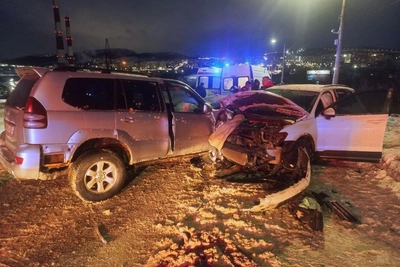 Четыре человека пострадали в ДТП на въезде в Мурманск