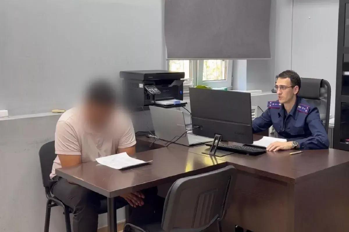 В Краснодаре задержали водителя, который въехал в группу людей и задавил одного из них