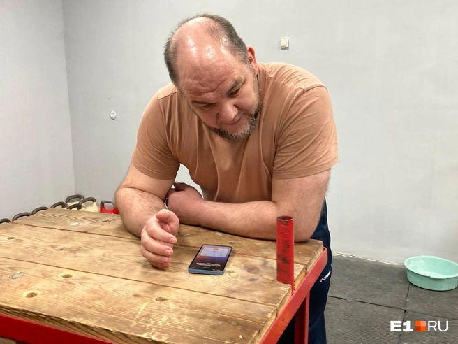 Наш герой развенчивает мифы и стереотипы о монахах | Источник: Елена Панкратьева / E1.RU