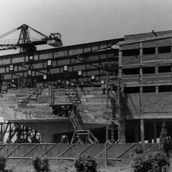Строительство кинотеатра «Аврора», 12 мая 1966 года | Источник: из семейного архива Ерохина Ю. Л., Myekaterinodar.ru