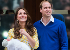 Первые фото новорожденной дочери принца Уильяма и Кейт Миддлтон