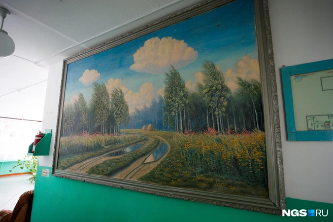 К плохой дороге маленькие александро-невцы привыкают с детства | Источник: Андрей Бортко / NGS.ru