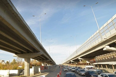 Новые перекрытия путепроводов у Калины на Комсомольской