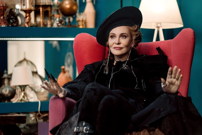 По сюжету ведунья наделяет лжеведьм настоящим даром | Источник: канал СТС