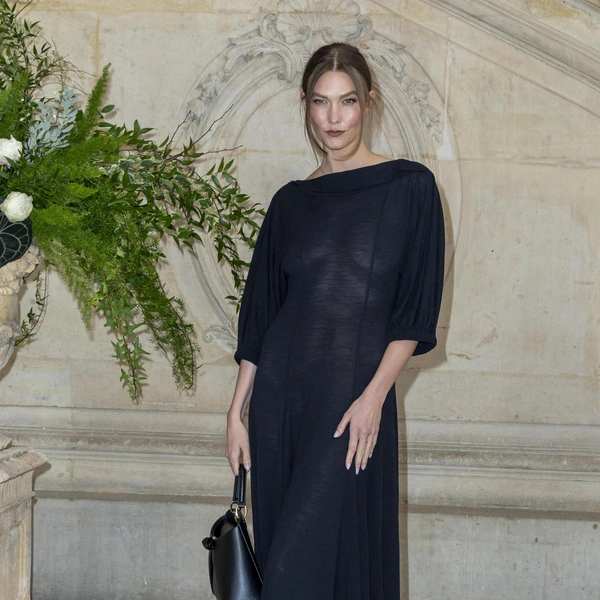 Дебют Джонатана Андерсона для Dior: цветы, скульптуры и новая женственность Дебют Джонатана Андерсона для Dior: цветы, скульптуры и новая женственность