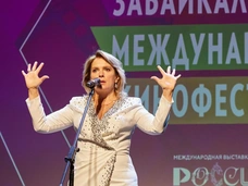 Баринов читал стихи, Порошина с Абрамовой исполнили душевные песни: презентация XI Забайкальского кинофестиваля