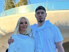 Макаров публично сорвался на Кудрявцеву, которая лечит его от алкоголизма: «Успокойся и молчи. Достала!»