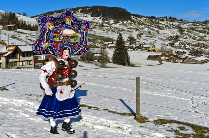 Ретроспектива ложных лиц: какую роль играли маски в разных культурах и почему мы носим их до сих пор