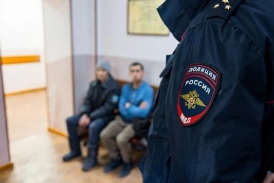 ФСБ пресекла производство поддельных документов для мигрантов на Сахалине