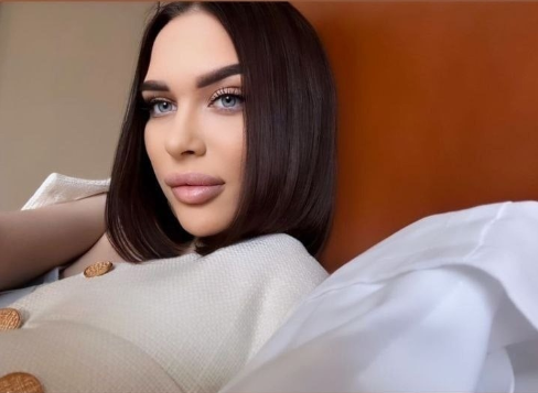 Яна Шевцова | www.starhit.ru