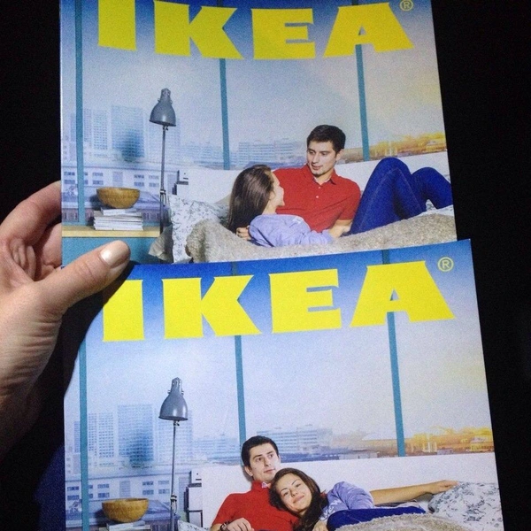 Источник: Супруги даже появлялись на обложке журнала магазина мебели IKEA