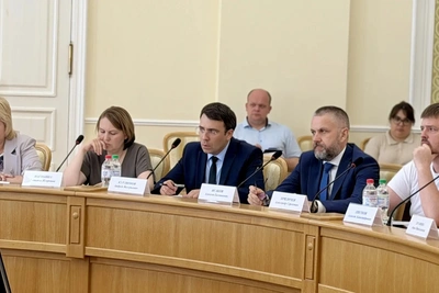 Администрацию Красносельского района раскритиковали на штабе по строительству