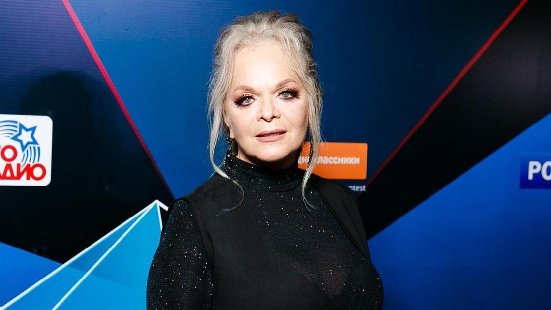 Как выглядит дом Долиной в Подмосковье, в котором она живет после продажи той самой квартиры