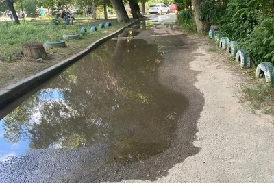 «Говорят, что бензина нет»: волгоградцы вторые сутки без воды