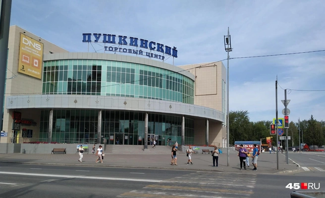 Проверяем один из самых популярных ТЦ | Источник: Алена Кисель