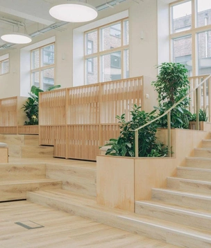 Из бассейна в учебный центр: пространство в Лондоне от Studio DERA