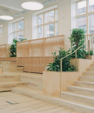 Из бассейна в учебный центр: пространство в Лондоне от Studio DERA