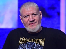 Александр Емельяненко из больничной палаты: «У меня отнялись ноги — грыжа полностью передавила спинной мозг»