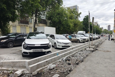 Екатеринбургских водителей взбесил ремонт на Сакко и Ванцетти