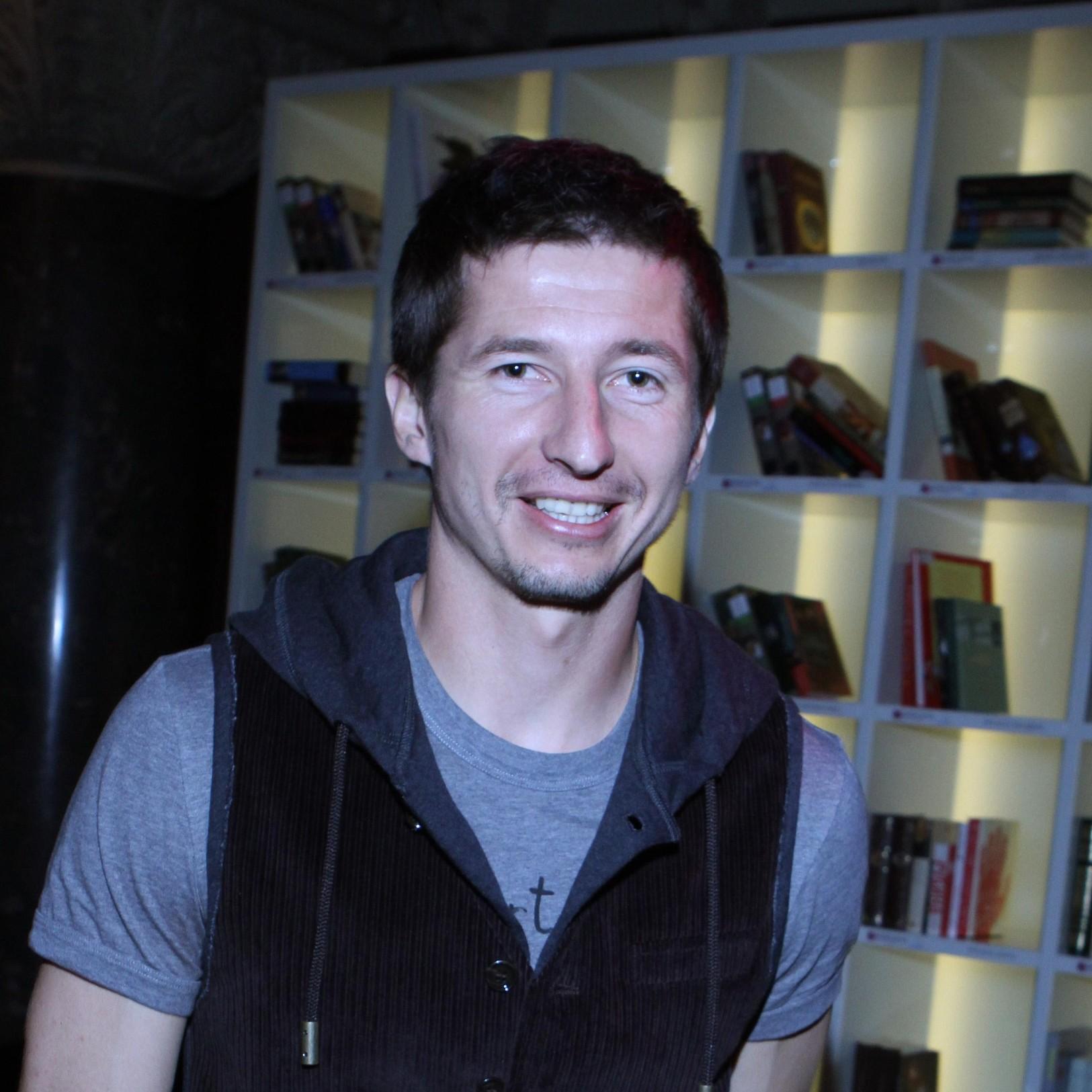 «Шансы есть — за них изо всех сил держусь»: Алдонин впервые прокомментировал рак из Германии, где проходит лечение