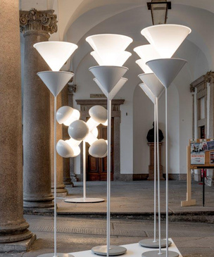 Инсталляция Oluce в Миланском университете