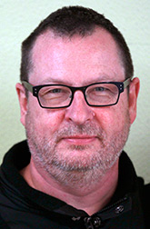 , датский кинорежиссер и сценарист, обладатель Большого приза жюри Каннского фестиваля за фильм «Рассекая волны» (1996) и «Золотой пальмовой ветви» за «Танцующую в темноте» (2000).