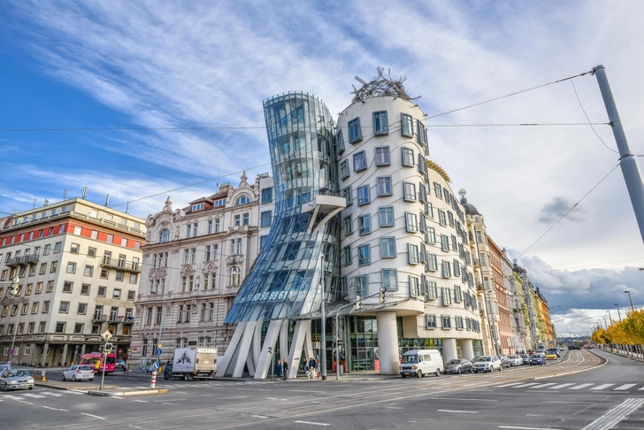 Танцующий дом в Праге | Источник: Shutterstock/Fotodom.ru