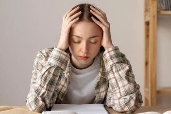 «Как быть, если на тебя орут, а ты в зависимом положении?»