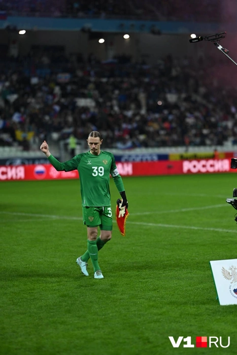 Приветствуем сборную России! | Источник: Владислав Головня / V1.RU