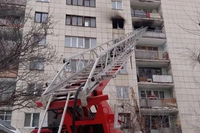 Пожар в Екатеринбурге унес жизнь человека в коммунальной квартире