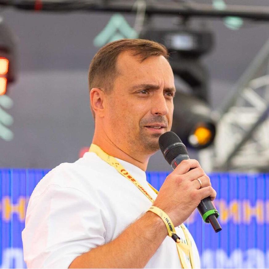 <p>Александр Кукса</p>