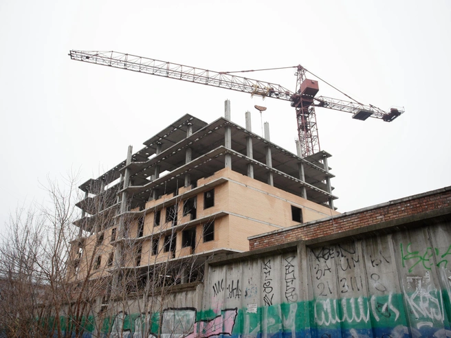 В мэрии намерены доводить подобные объекты до завершения. | Источник: Андрей Бортко / NGS.RU