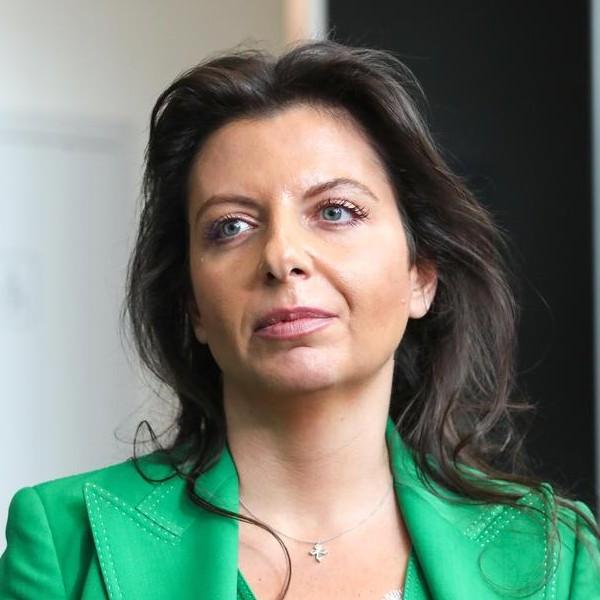 Симоньян, вынужденная носить парик: «Я мужа два месяца назад похоронила — как можно всерьез переживать о волосах?»