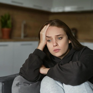 Упражнение «Муха на стекле»: как перестать додумывать за других людей