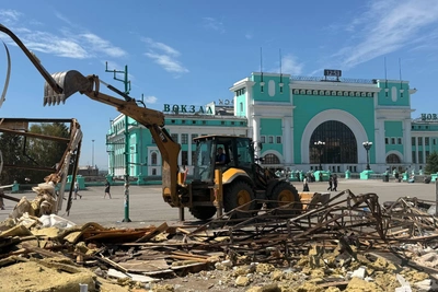 У вокзала Новосибирск-Главный сносят киоски, простоявшие 20 лет