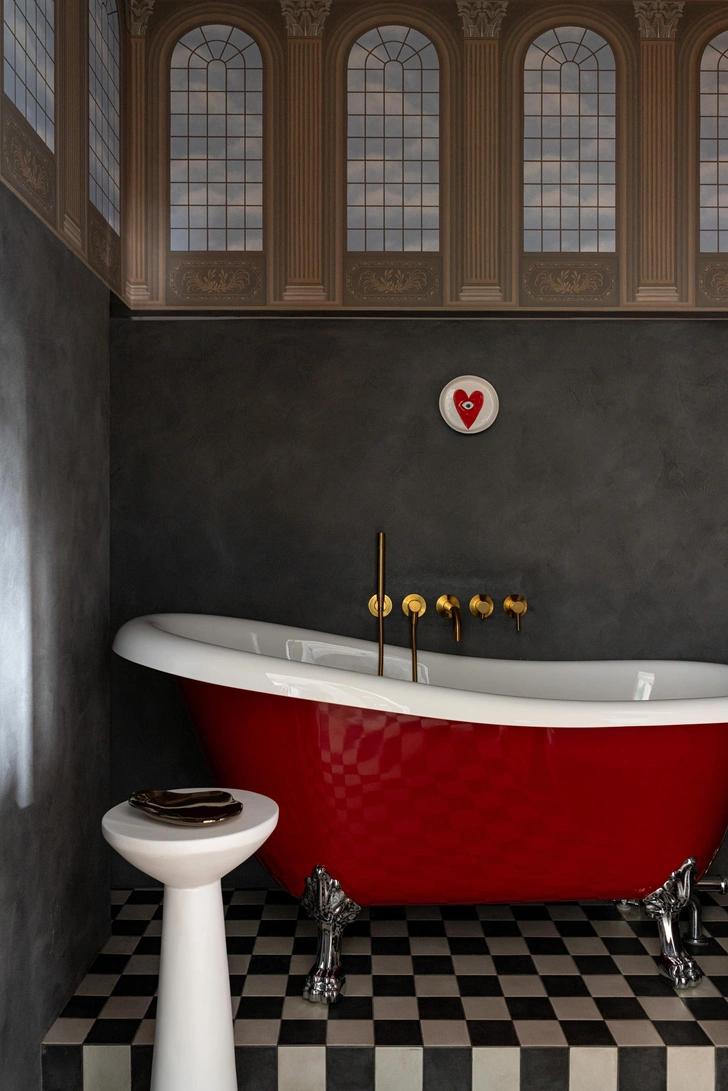 Смеситель, Omnires. | Источник: Александр Бурнатов. Стиль: Елена Куцаренко