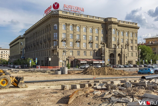 Кажется, что в сохранении исторической памяти в центре Волгограда заинтересованы только общественники | Источник: Константин Завриков / V1.RU