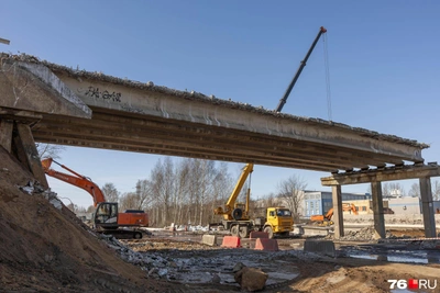 В Ярославле разбирают трамвайный путепровод: осталась треть